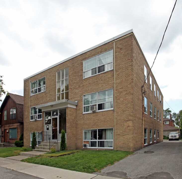 135 Sammon Ave in Toronto, ON - Building Photo