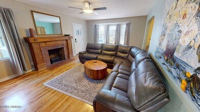 425 Wisteria Rd in Daytona Beach, FL - Building Photo - Building Photo