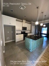 19104 Pinehurst Trail Dr in Edmond, OK - Building Photo - Building Photo