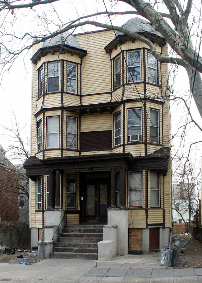 162 Clerk St in Jersey City, NJ - Building Photo - Building Photo