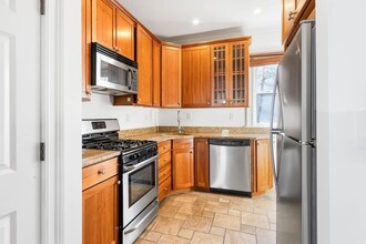 21 Cawfield St in Boston, MA - Building Photo - Building Photo