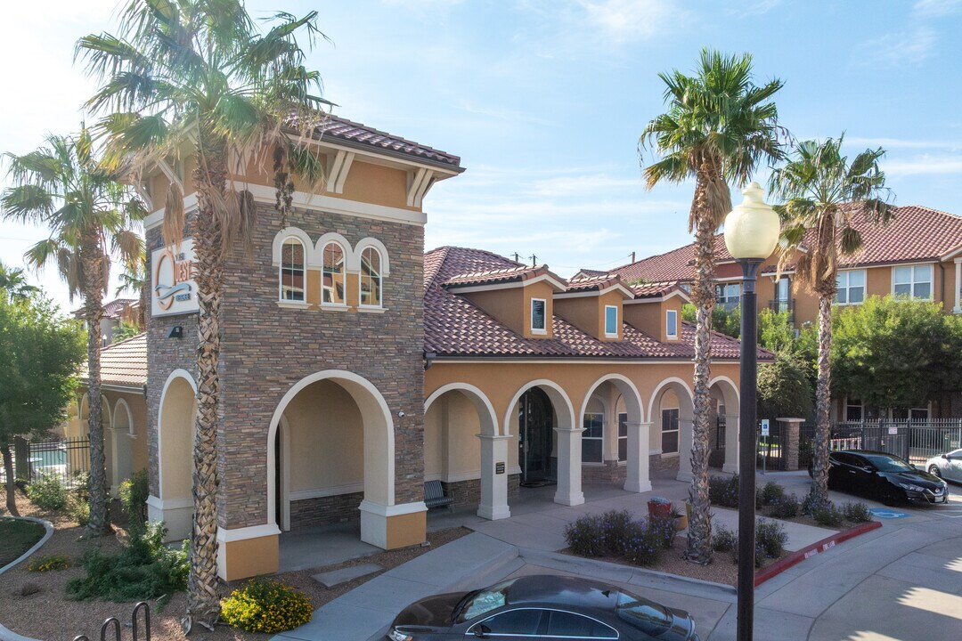 The Quest in El Paso, TX - Foto de edificio