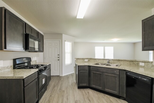 14000 Lahontan Dr in Shenandoah, TX - Building Photo - Building Photo