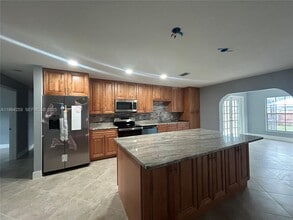 7109 Santa Rosa Pkwy in Fort Pierce, FL - Building Photo - Building Photo