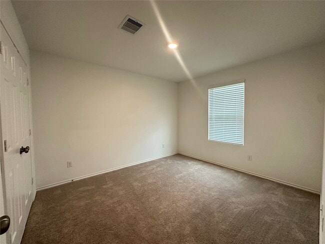 property at 11079 N Lake Mist Ln