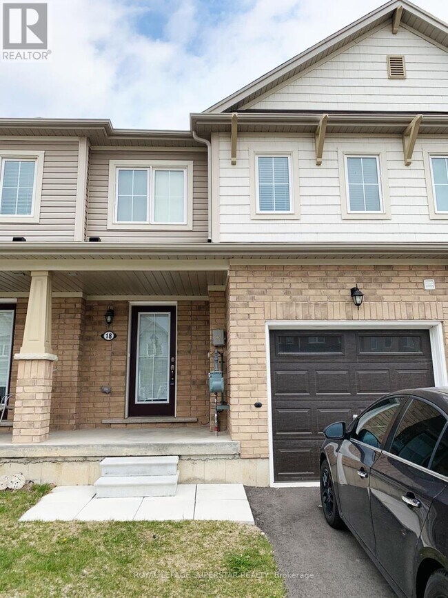 18 Longboat Run W in Brantford, ON - Building Photo - Building Photo