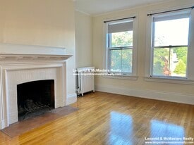 2 Ware St, Unit 109 in Cambridge, MA - Building Photo