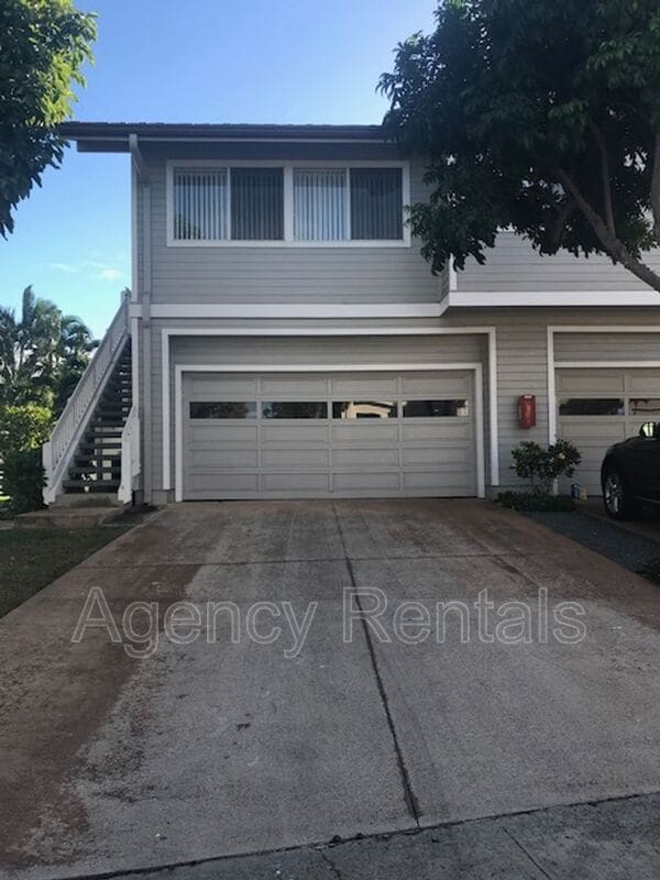 property at 92-1465-1465 Aliinui Dr
