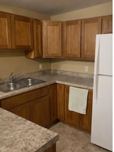 106 11th St NE, Unit B in Bemidji, MN - Building Photo - Building Photo