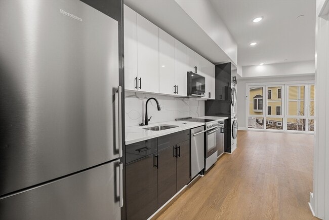 property at 872 Broadway