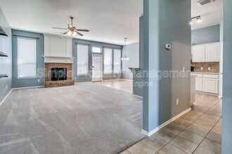 18020 Cerrado Cir in Edmond, OK - Building Photo - Building Photo