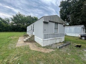 1970 Fayetteville Hwy in Belfast, TN - Building Photo