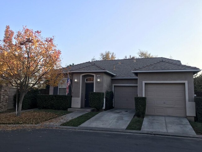 1790 Glen Oban Ln