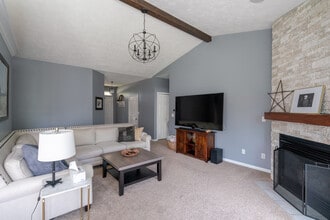 5686 Barcroft Dr SW in Wyoming, MI - Foto de edificio - Building Photo