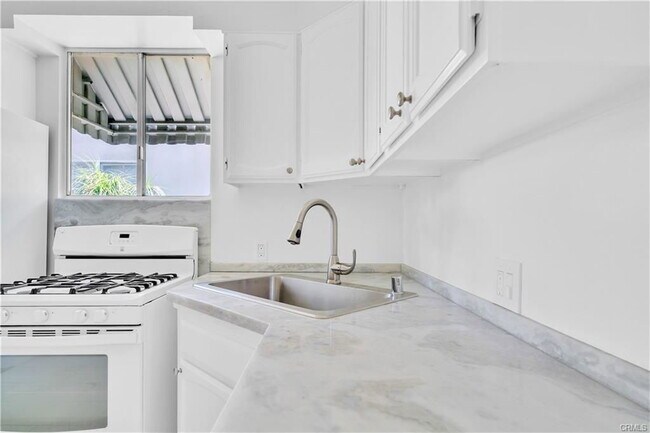 property at 2935 Westwood Blvd
