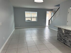 11964 Founders St in Orlando, FL - Building Photo - Building Photo