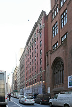 15 W 55th St in New York, NY - Building Photo - Building Photo