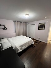35 Glen Cir in Waltham, MA - Building Photo - Building Photo