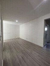 2025 Bay Dr in Miami Beach, FL - Building Photo - Building Photo