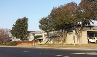 Galaxie Apartments in Los Banos, CA - Foto de edificio - Building Photo