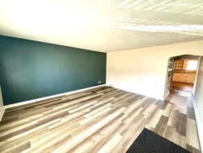 919 Nightingale St in Ironwood, MI - Building Photo - Building Photo