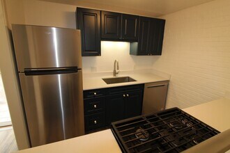 663 Bishops Lodge Rd in Santa Fe, NM - Building Photo - Building Photo
