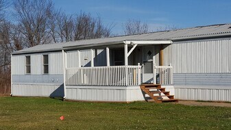 1248 Kathy Ave in Moscow Mills, MO - Building Photo