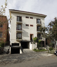 207 N Kenmore Ave in Los Angeles, CA - Building Photo - Building Photo