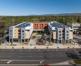 399 Blossom Hill Rd in San Jose, CA - Building Photo - Building Photo