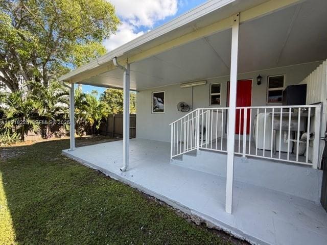 2740 SW 32nd Ave in Miami, FL - Building Photo - Building Photo