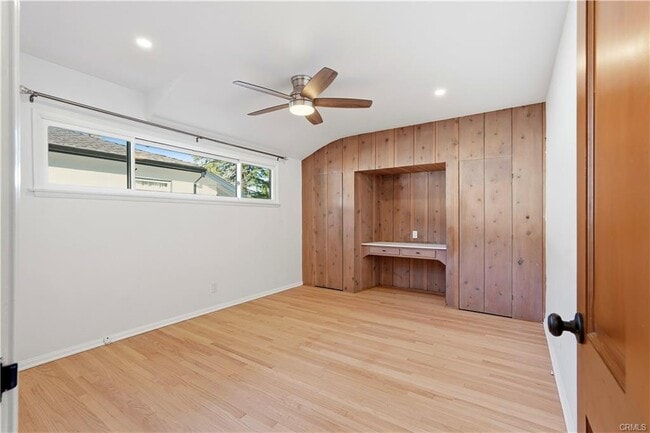 9207 Whitaker Ave in Los Angeles, CA - Building Photo - Building Photo