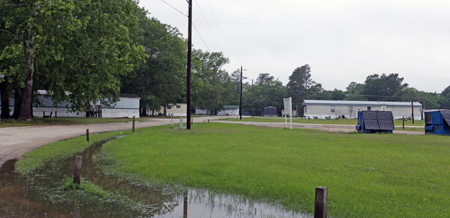 American Mobilehome Plaza in Shaw AFB, SC - Building Photo - Building Photo