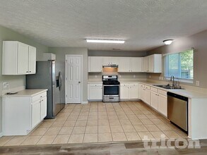 186 Silver Fox Trail in Dallas, GA - Foto de edificio - Building Photo