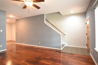 940 Wycliffe Dr in Houston, TX - Building Photo - Building Photo