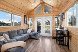 329 River Frontage Rd in Silt, CO - Building Photo - Building Photo