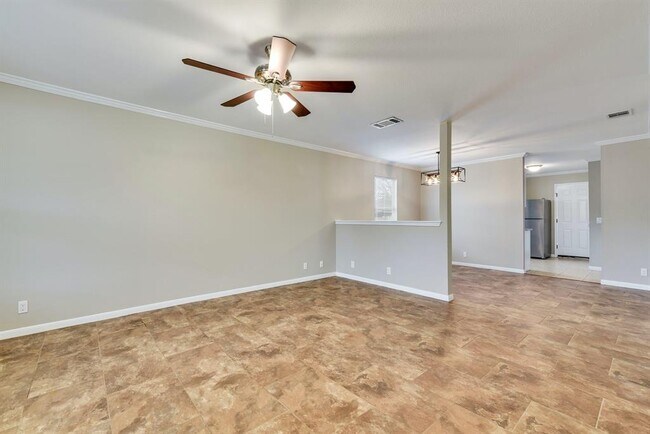 3000 Meadow Ln in Taylor, TX - Building Photo - Building Photo