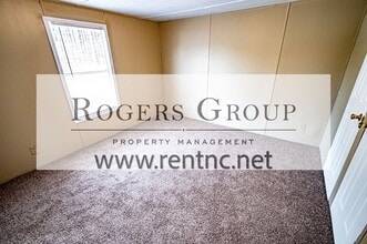 13 Flat Rock Ln in Henderson, NC - Building Photo - Building Photo