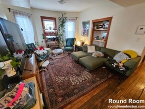 346 Faneuil St, Unit 2 in Boston, MA - Building Photo - Building Photo