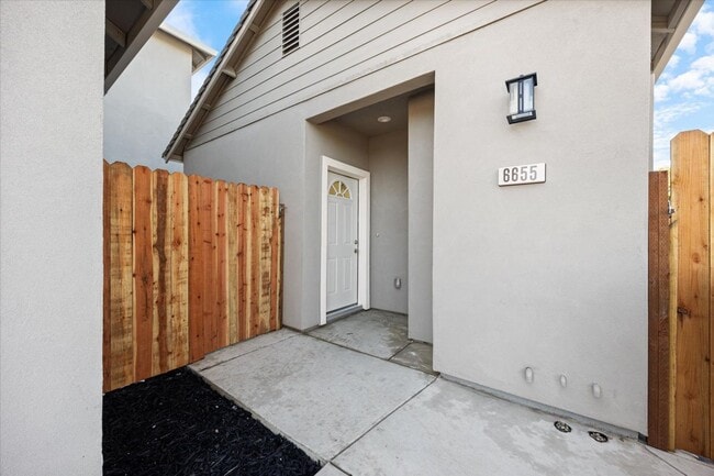 property at 6651-6655 Sunset Bluffs St