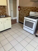 571 N East Ave, Unit B in Vineland, NJ - Building Photo - Building Photo