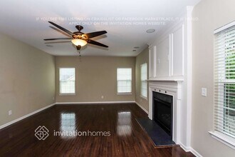 10716 Drake Hill Dr in Huntersville, NC - Building Photo - Building Photo