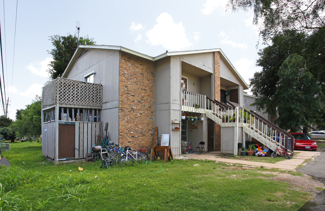 4911 Freidrich Ln in Austin, TX - Building Photo