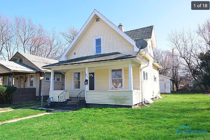 2249 Avondale Ave in Toledo, OH - Foto de edificio