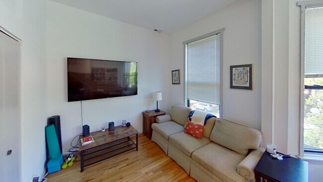 831 W Wrightwood Ave in Chicago, IL - Building Photo - Building Photo