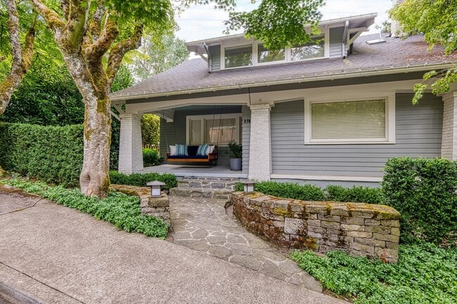 property at 2793 SW Roswell Ave