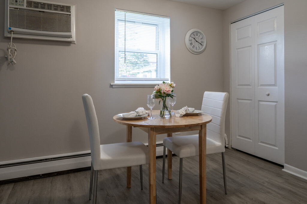 Riverview Crossings Apartments in Bensalem, PA