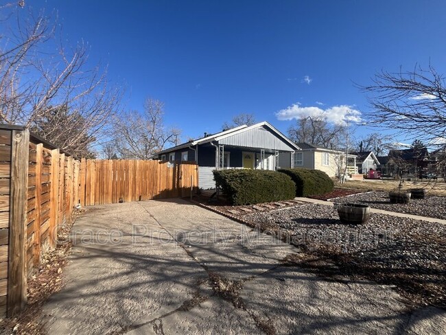 110 S Meade St in Denver, CO - Building Photo - Building Photo