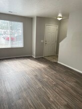 LKWD Heights in Layton, UT - Foto de edificio - Interior Photo