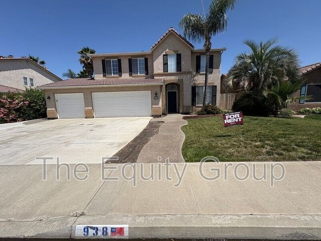 property at 938 W Encore Dr