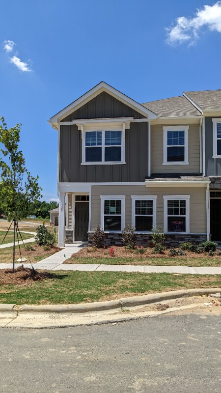 322 Planters Trace Ln in Indian Trail, NC - Building Photo - Building Photo